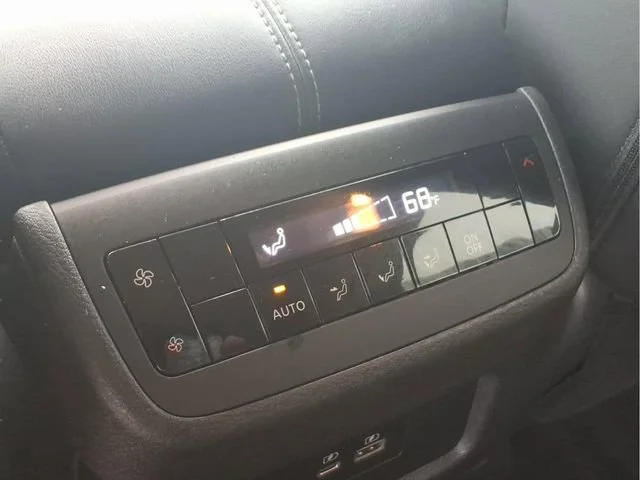 Used 2025  Nissan SL image 20