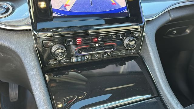 Used 2023 Black Jeep Altitude X image 18