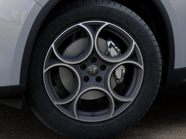 New 2025 Moonlight Gray Metallic Exterior Paint Alfa Romeo  image 69