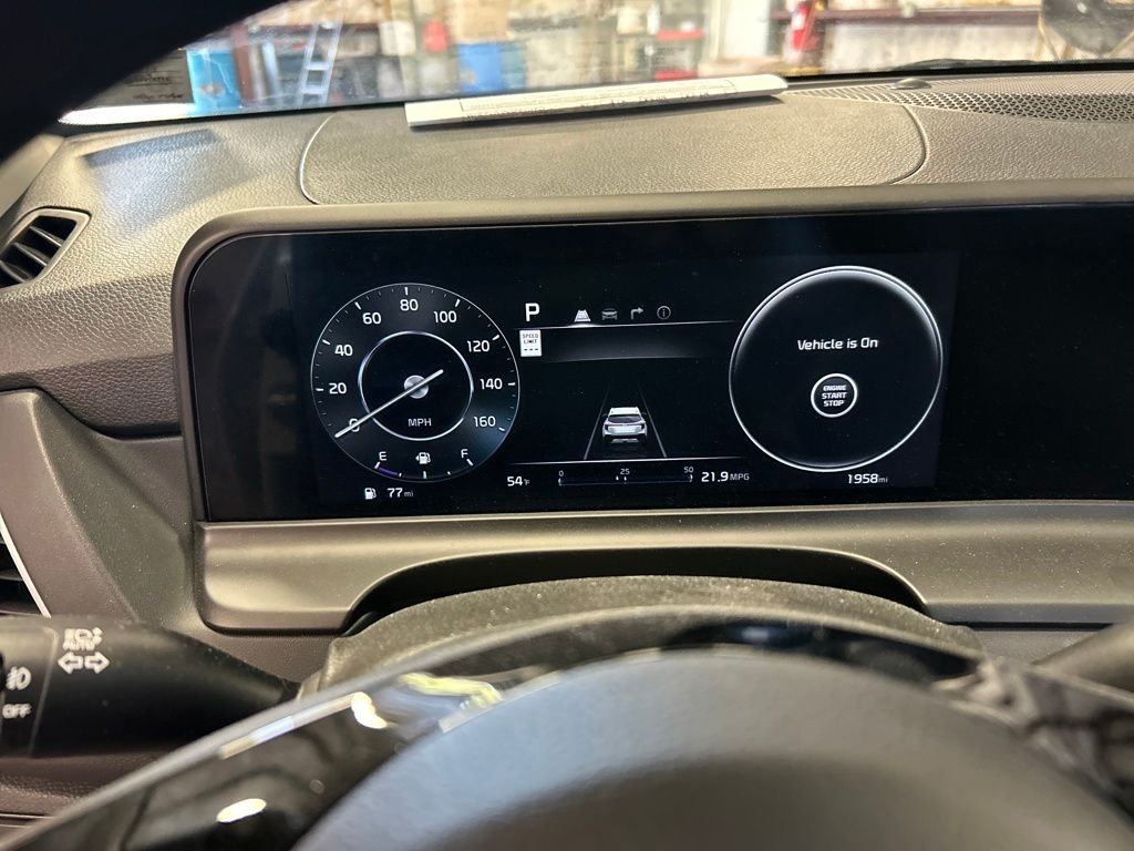 Used 2024 White Kia SX image 25