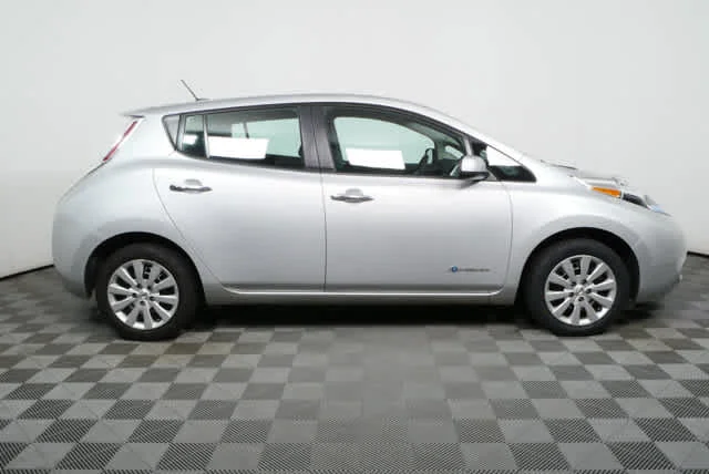 Used 2017 Nissan LEAF S with VIN 1N4BZ0CP7HC306684 for sale in Chamblee, GA