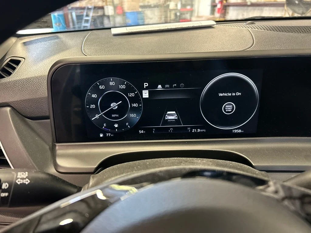 Used 2024 White Kia SX image 25