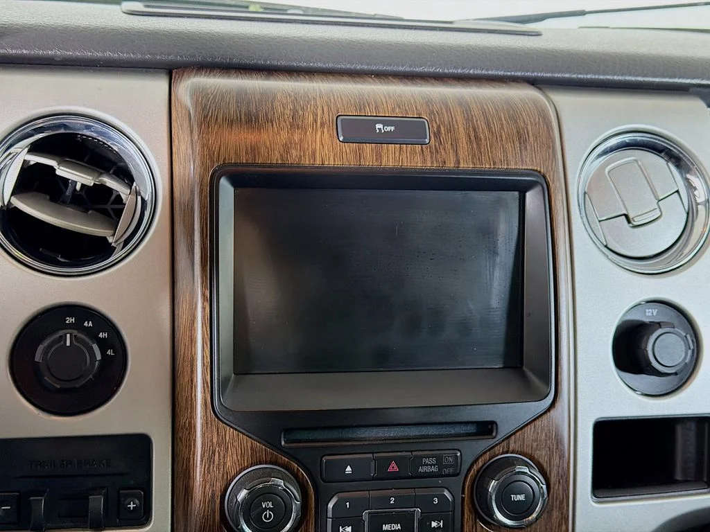 Used 2013 Blue Ford Lariat image 15