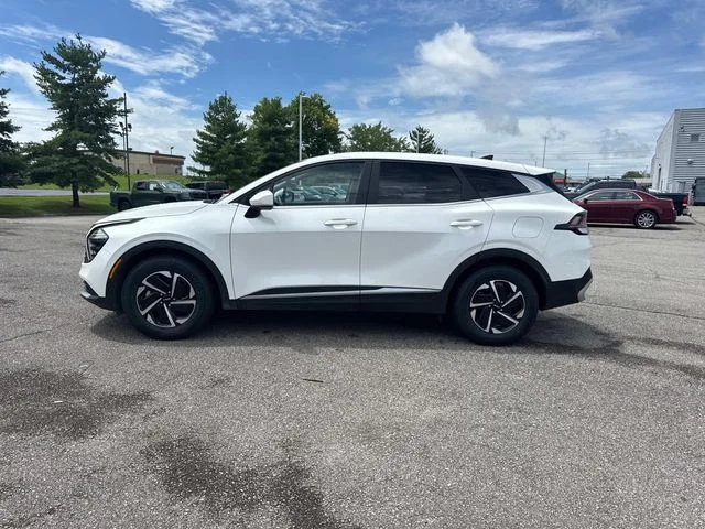 Used 2024 White Kia LX image 8