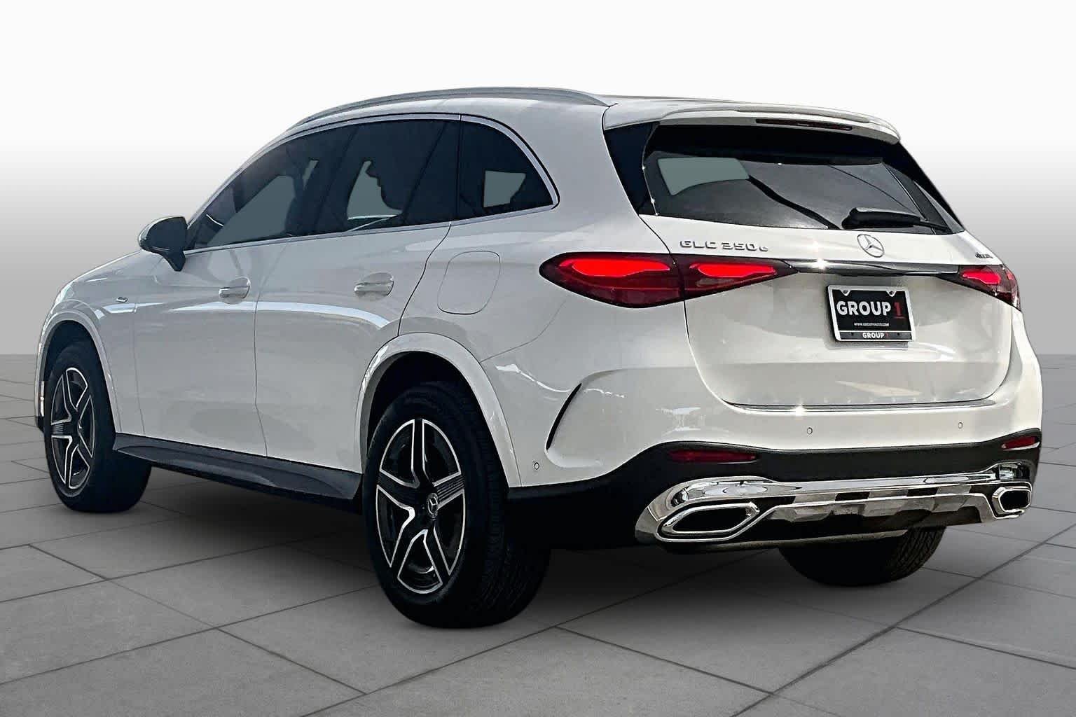 Used 2025 Polar White Mercedes-Benz GLC 350e image 12