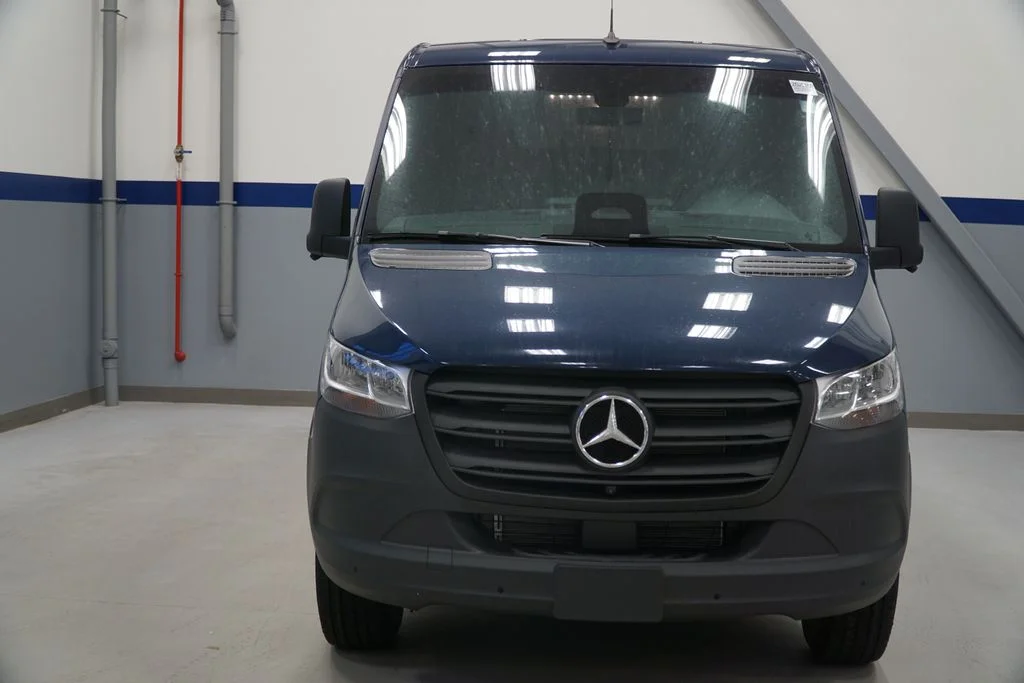 New 2026  Mercedes-Benz Cargo 144 WB image 2