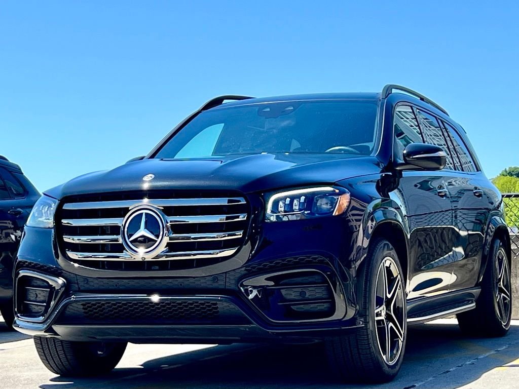 Certified Used 2024  Mercedes-Benz GLS 450 image 4