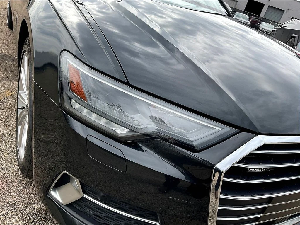 Used 2020 Brilliant Black Audi  image 32