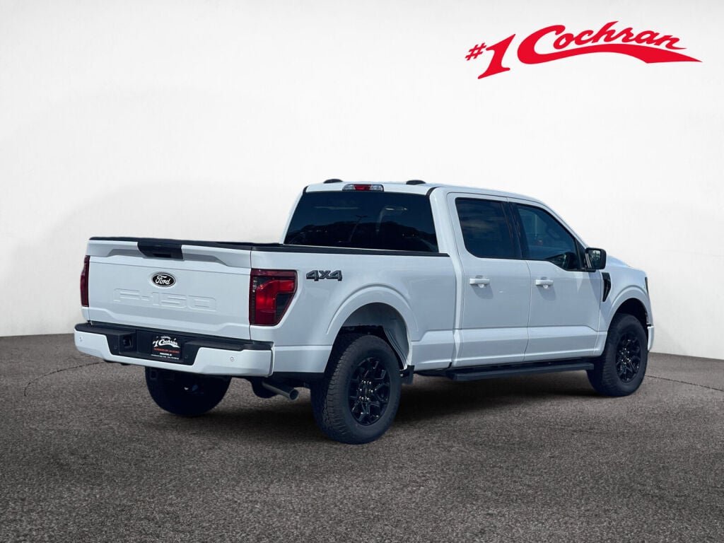 New 2026 Oxford White Ford XLT image 5