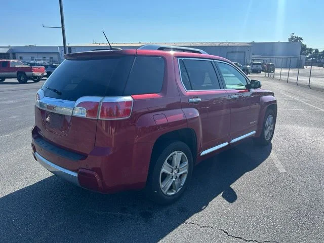 Used 2015  GMC Denali image 4