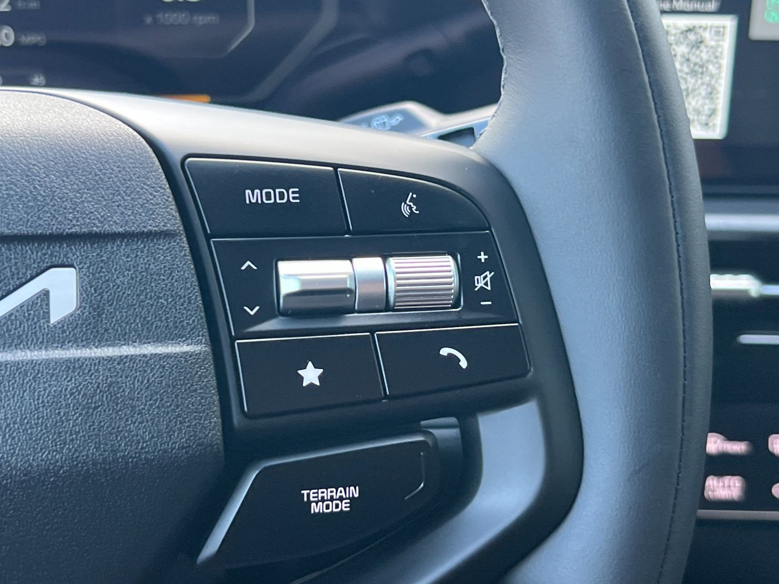 New 2026 Wolf Gray Kia X-Line image 28