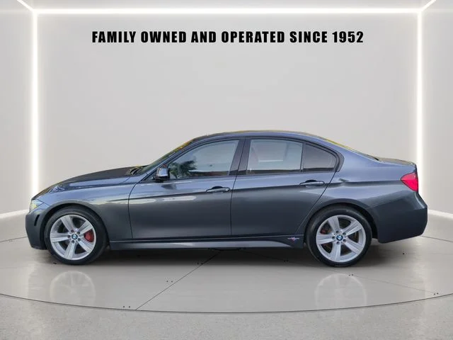 Used 2016 Gray BMW 328i xDrive image 3