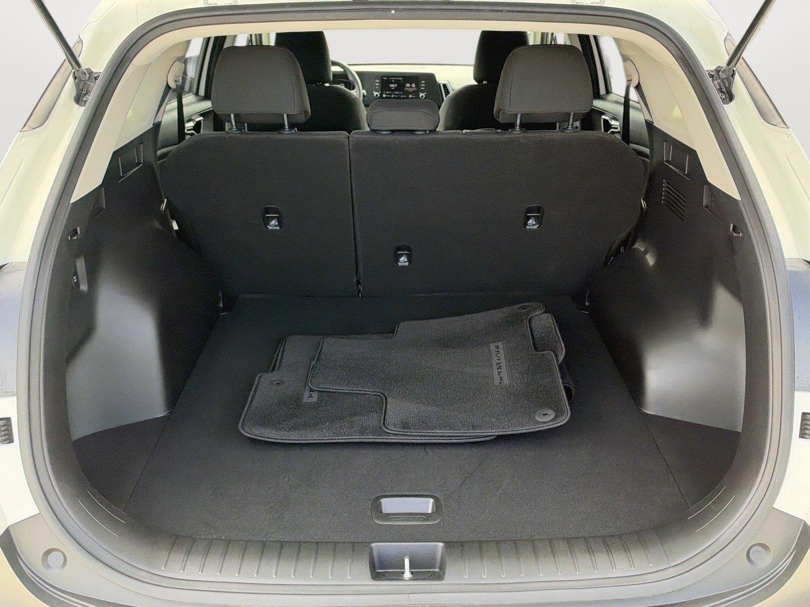 Certified Used 2025 Snow White Pearl Kia LX image 11