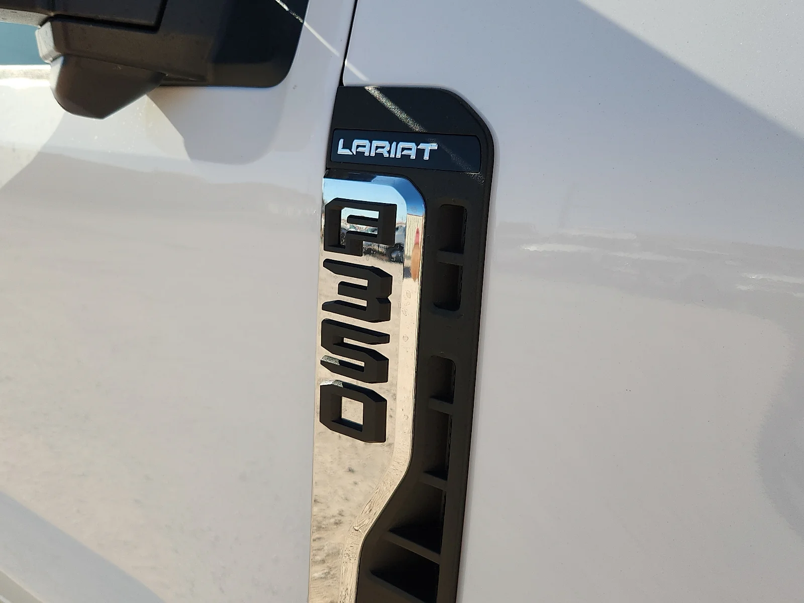 New 2026 Oxford White Ford Lariat image 10