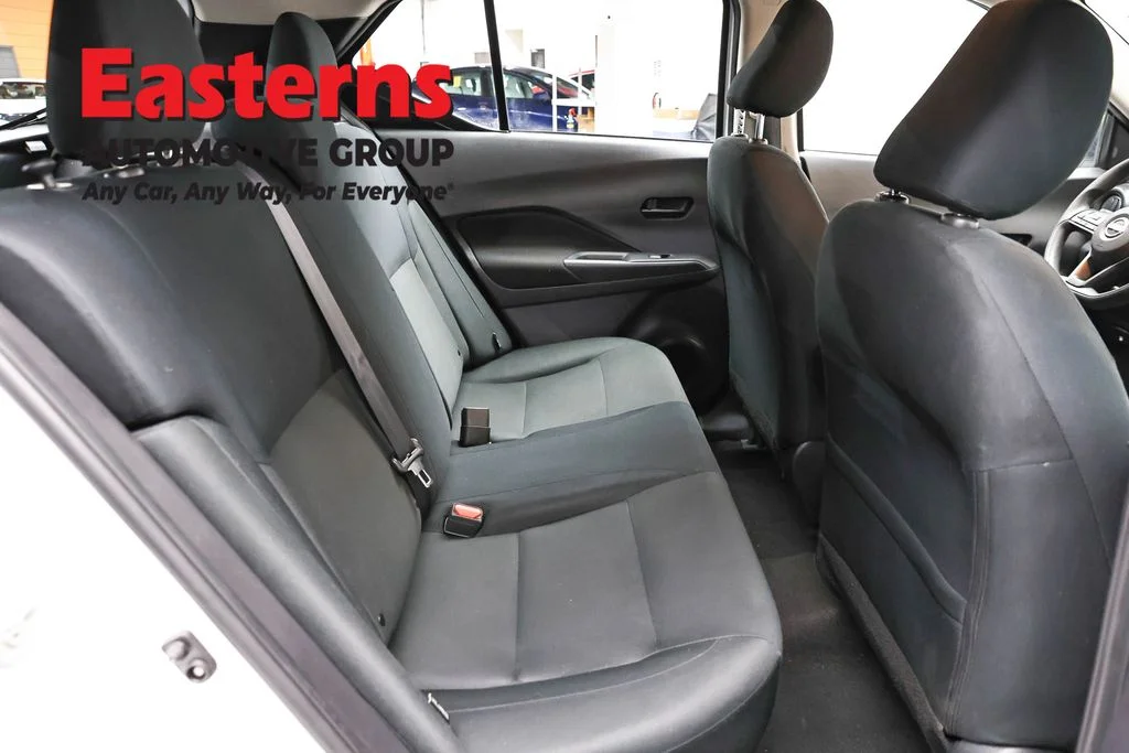 Used 2024 White Nissan S image 22