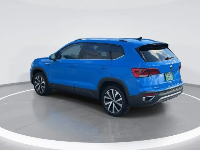 Certified Used 2022  Volkswagen 1.5T SE image 7
