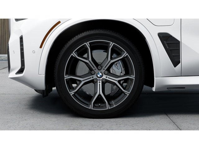 New 2026 White Metallic BMW xDrive50e image 7