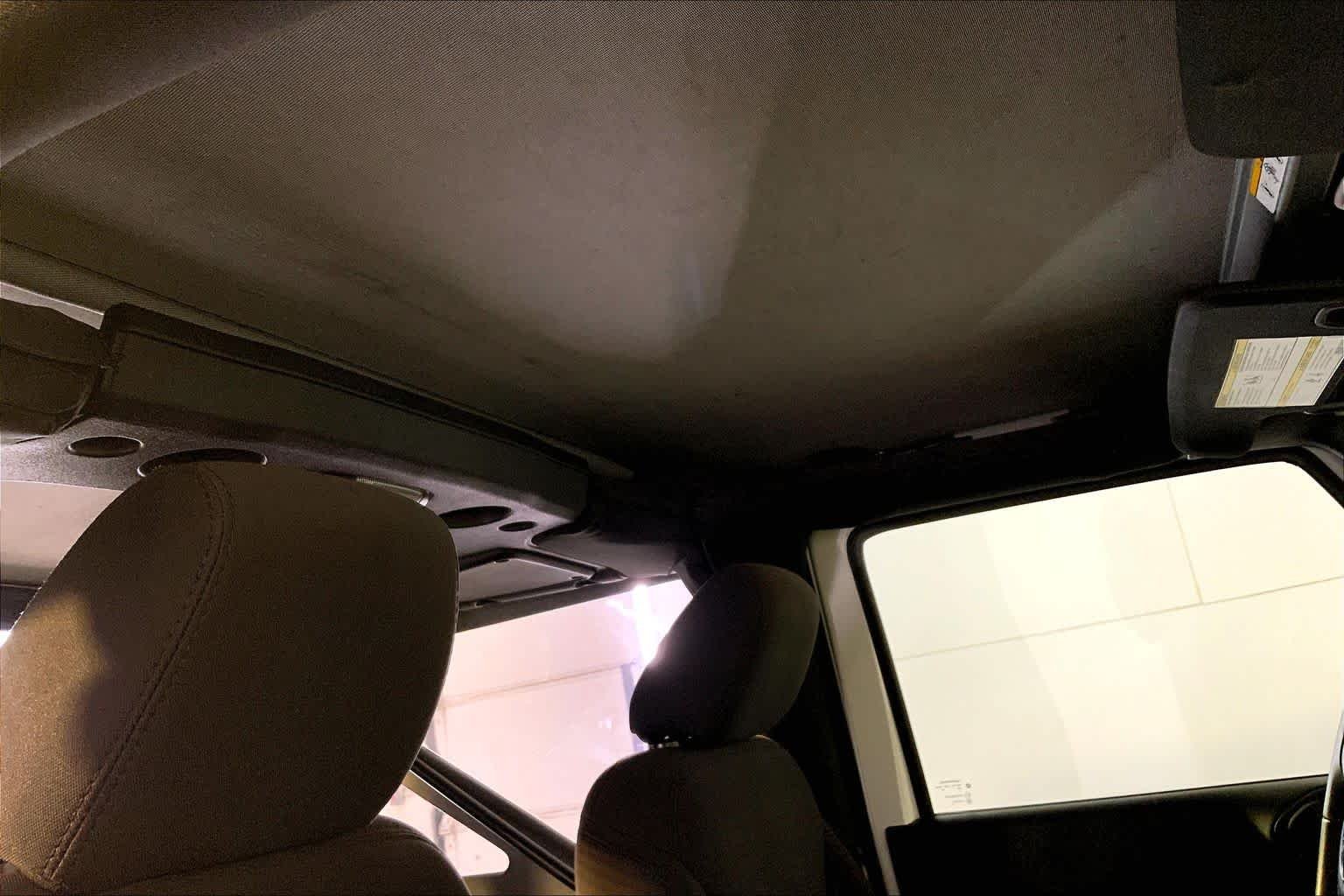 Used 2017 Bright White Clearcoat Jeep Sport image 14