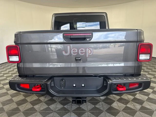 Used 2023 Crystal Metallic Jeep Rubicon image 21