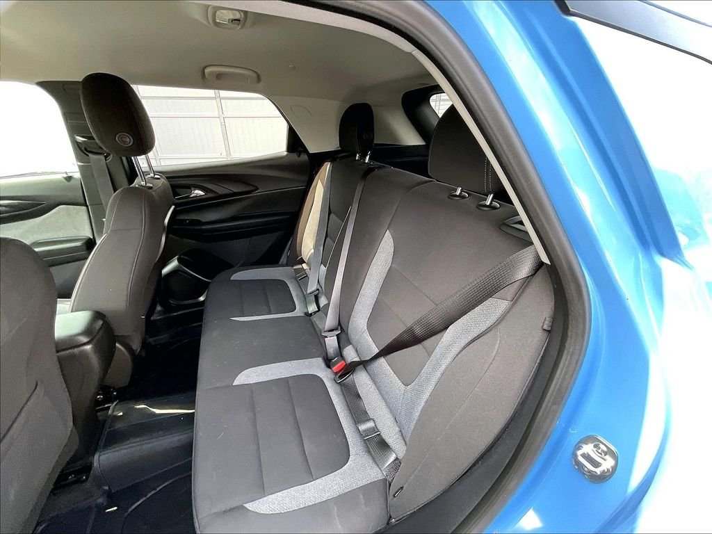 Used 2024 Fountain Blue Chevrolet LT image 15