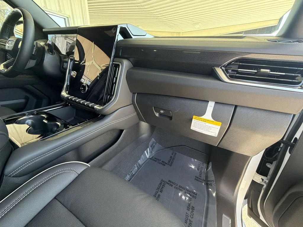 2026 GMC Yukon XL Elevation - Photo 37