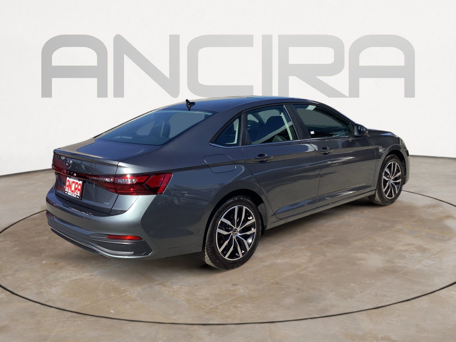 New 2026 PLATINUM GRAY M Volkswagen SE image 8