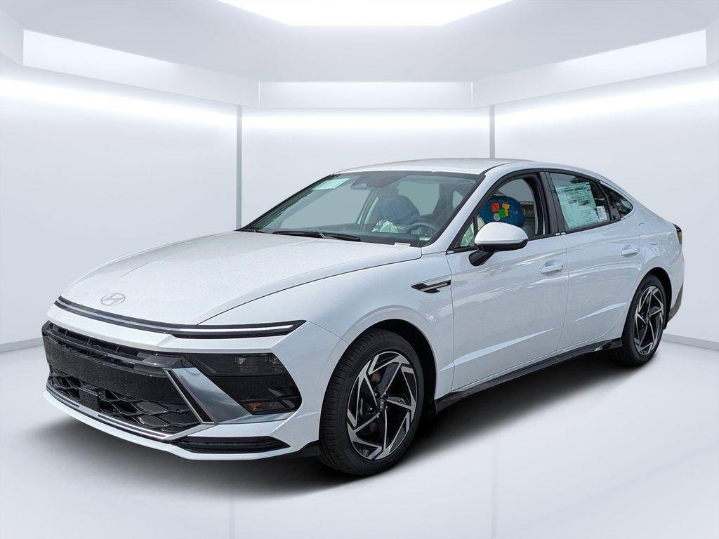 New 2026 White Hyundai SEL Sport image 7