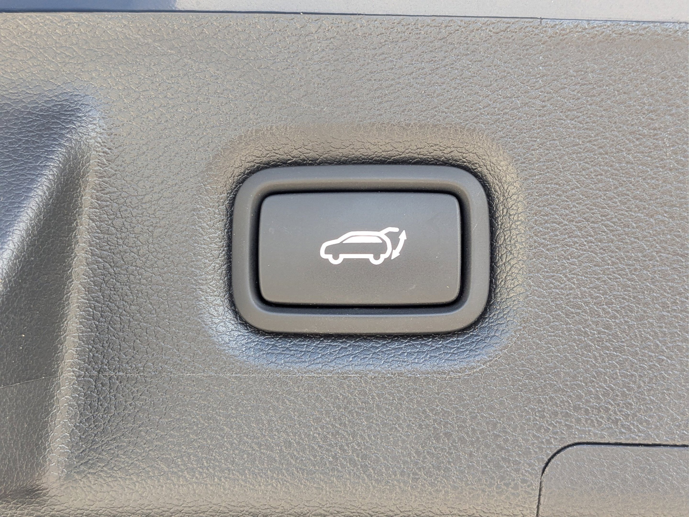 2020 Hyundai Santa Fe SEL - Photo 11