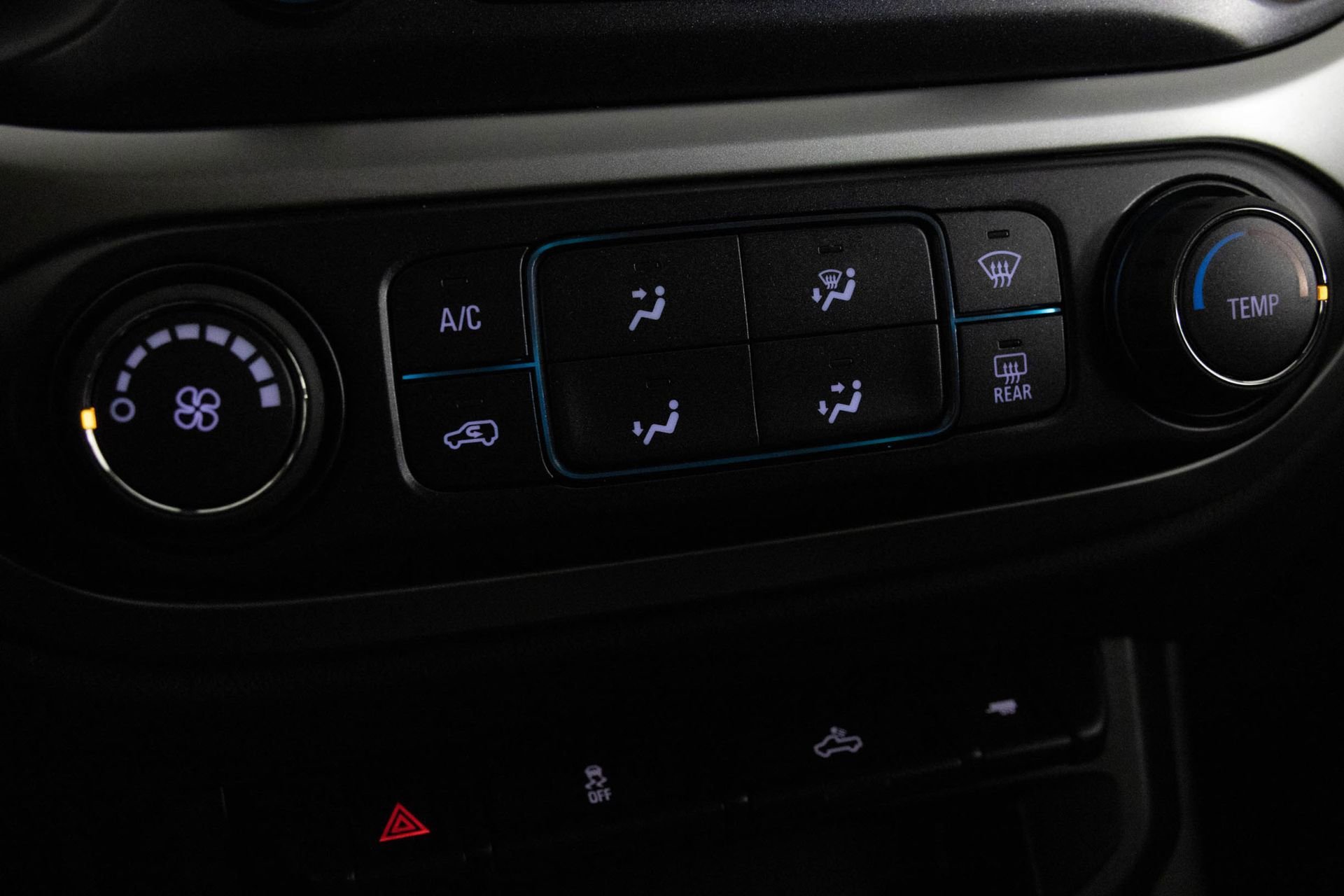 2022 CHEVROLET COLORADO - Image 21