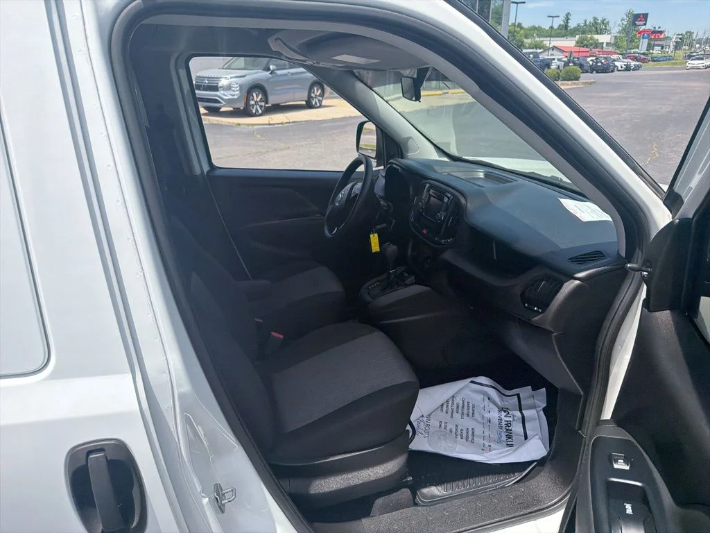 Used 2022 White Ram Base image 6
