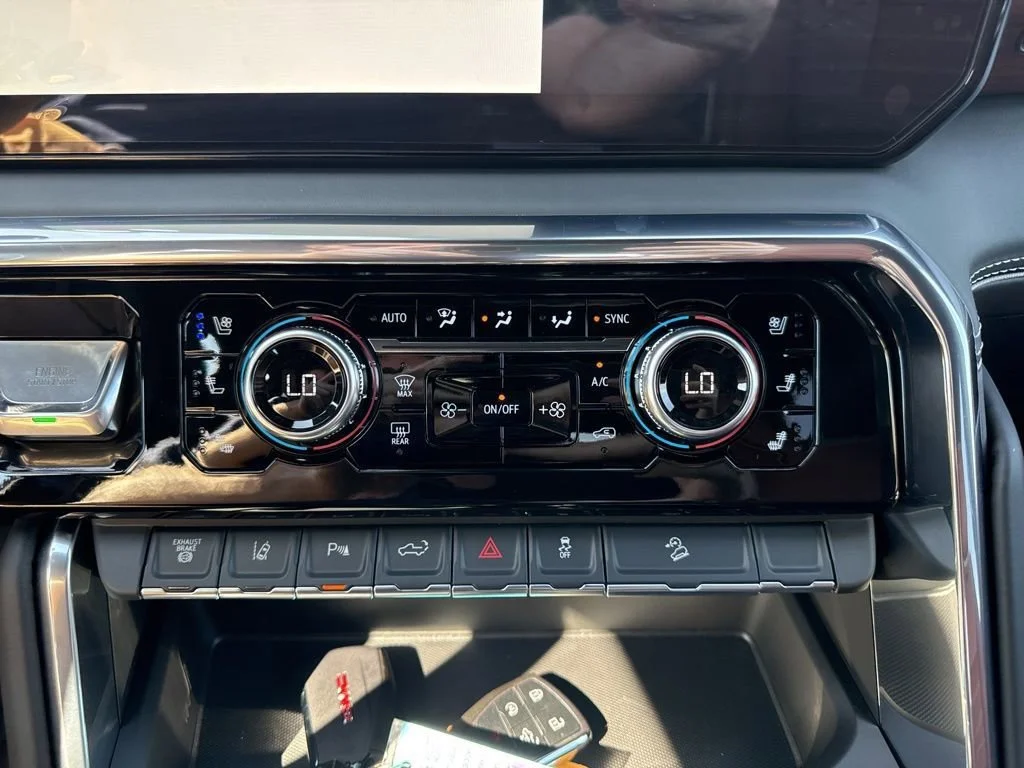 New 2026 Glacier White Tricoat GMC Denali Ultimate image 20