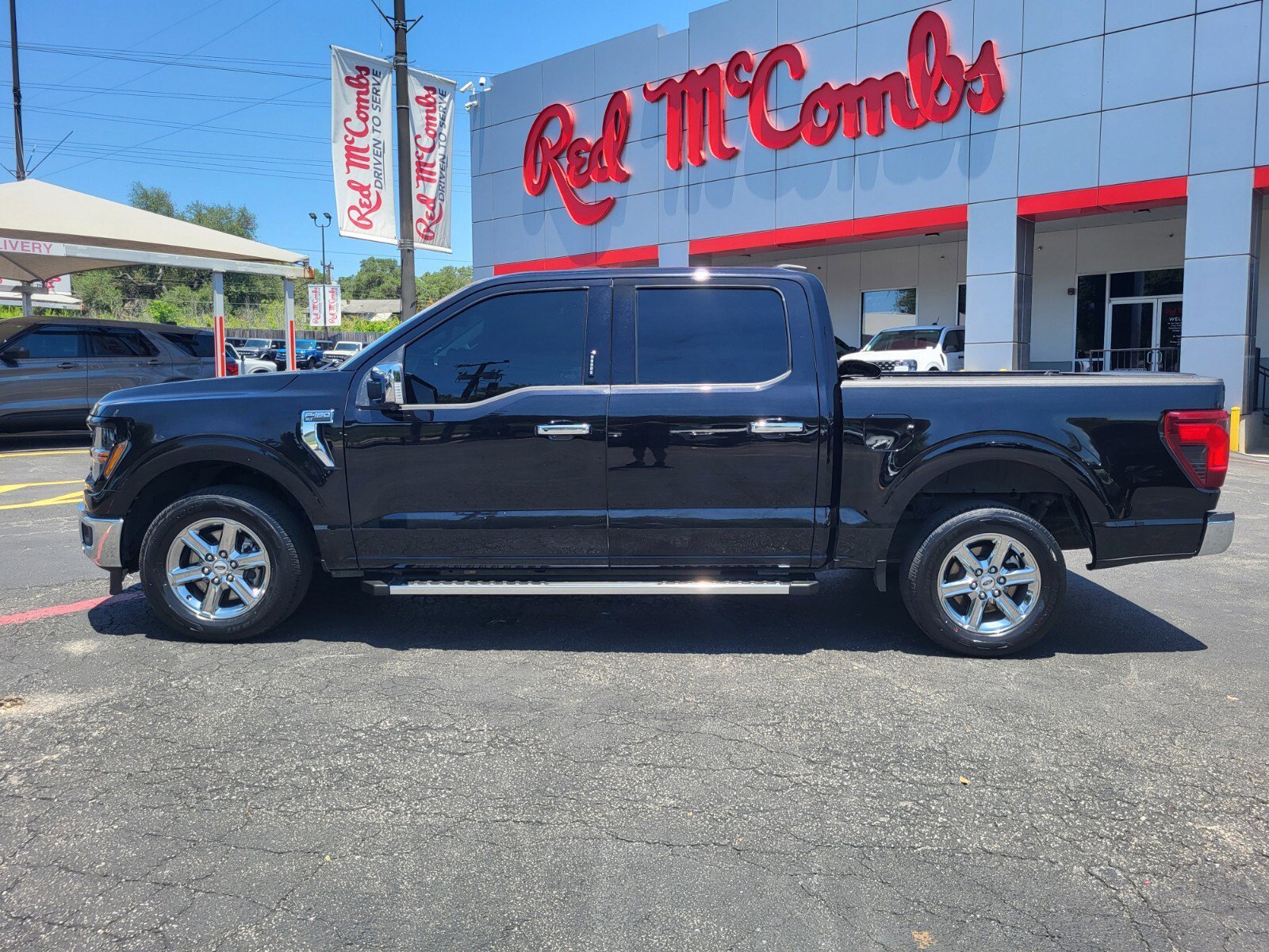 Used 2024 Black Ford XLT image 6