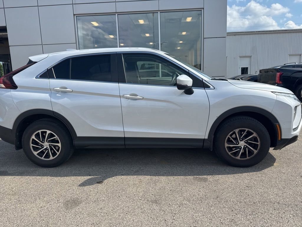 Used 2023 Diamond White Mitsubishi ES image 2