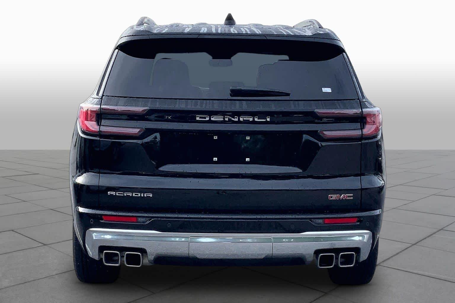Used 2025 Ebony Twilight Metallic GMC FWD Denali image 5