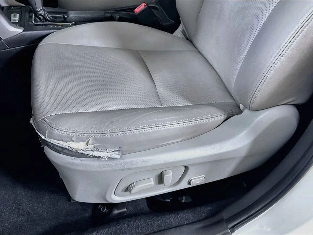Used 2015 White Subaru 2.5i Touring image 23