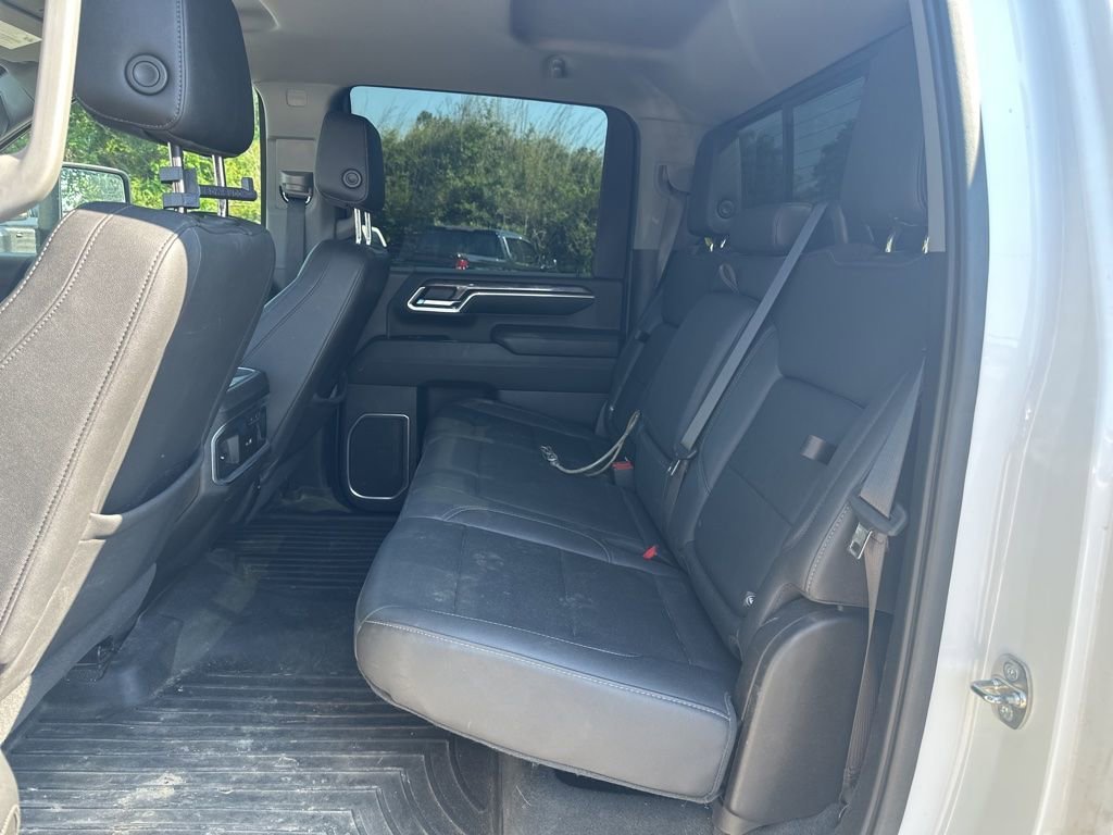 Used 2024 Summit White Chevrolet LTZ image 12