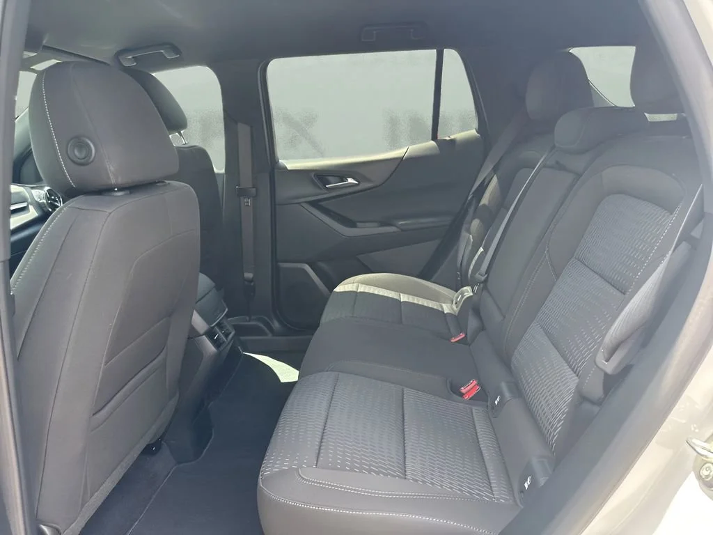 Used 2026 Summit White Chevrolet LT image 26
