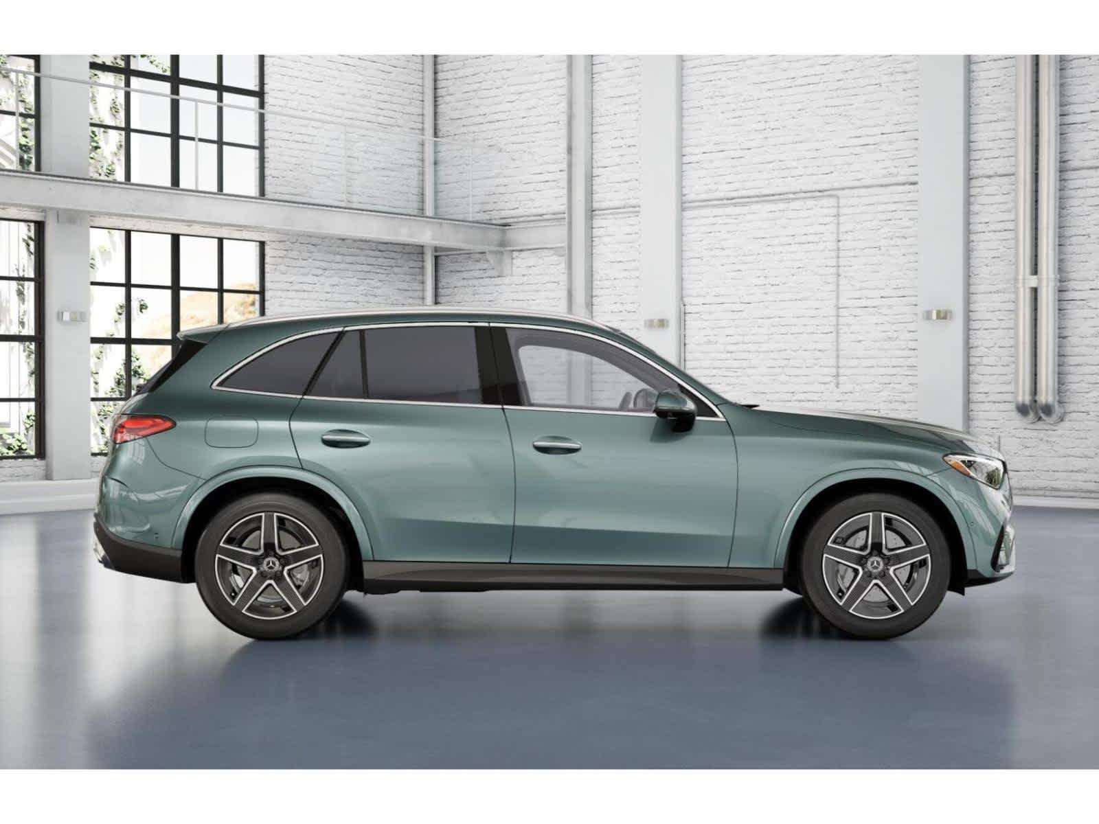 New 2026 Verde Silver Metallic Mercedes-Benz GLC 300 image 2
