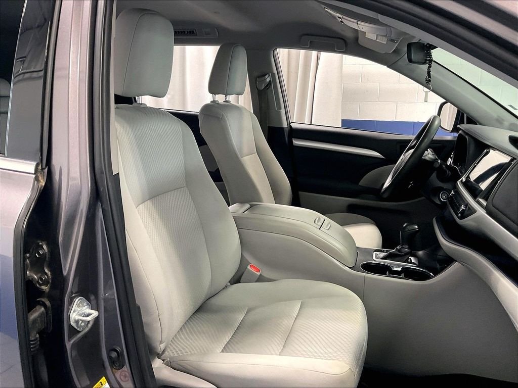 Used 2019 Gray Toyota LE image 11