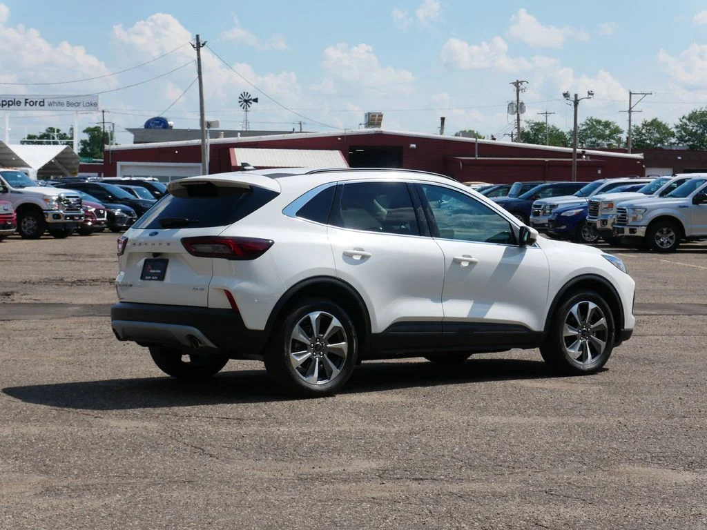 Certified Used 2023 White Ford Platinum image 3