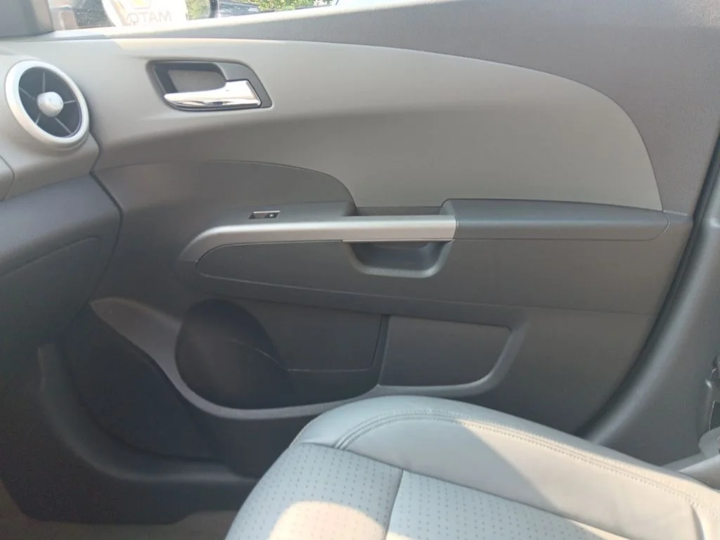 Used 2017 Mosaic Black Metallic Chevrolet Premier image 25