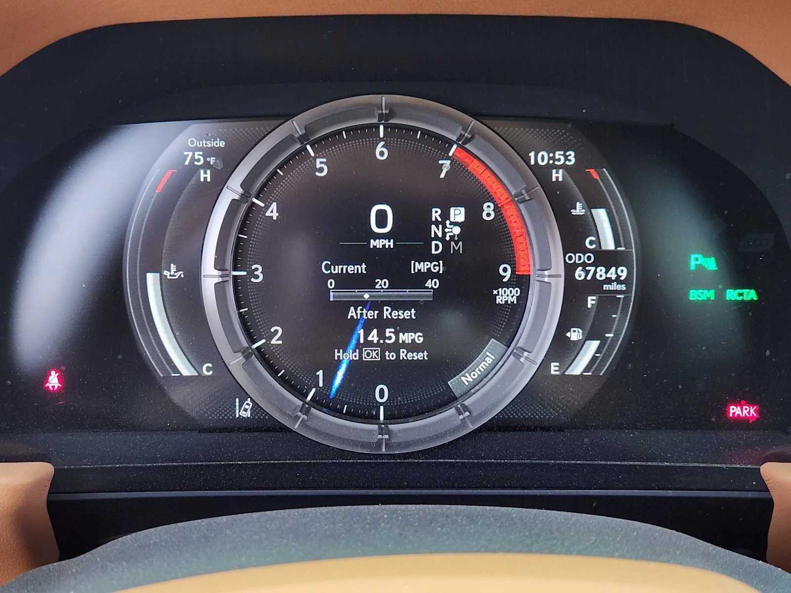 Used 2018 Ultra White Lexus  image 11