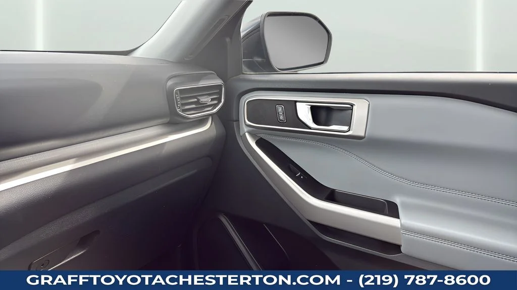 Used 2023 Gray Ford XLT image 13