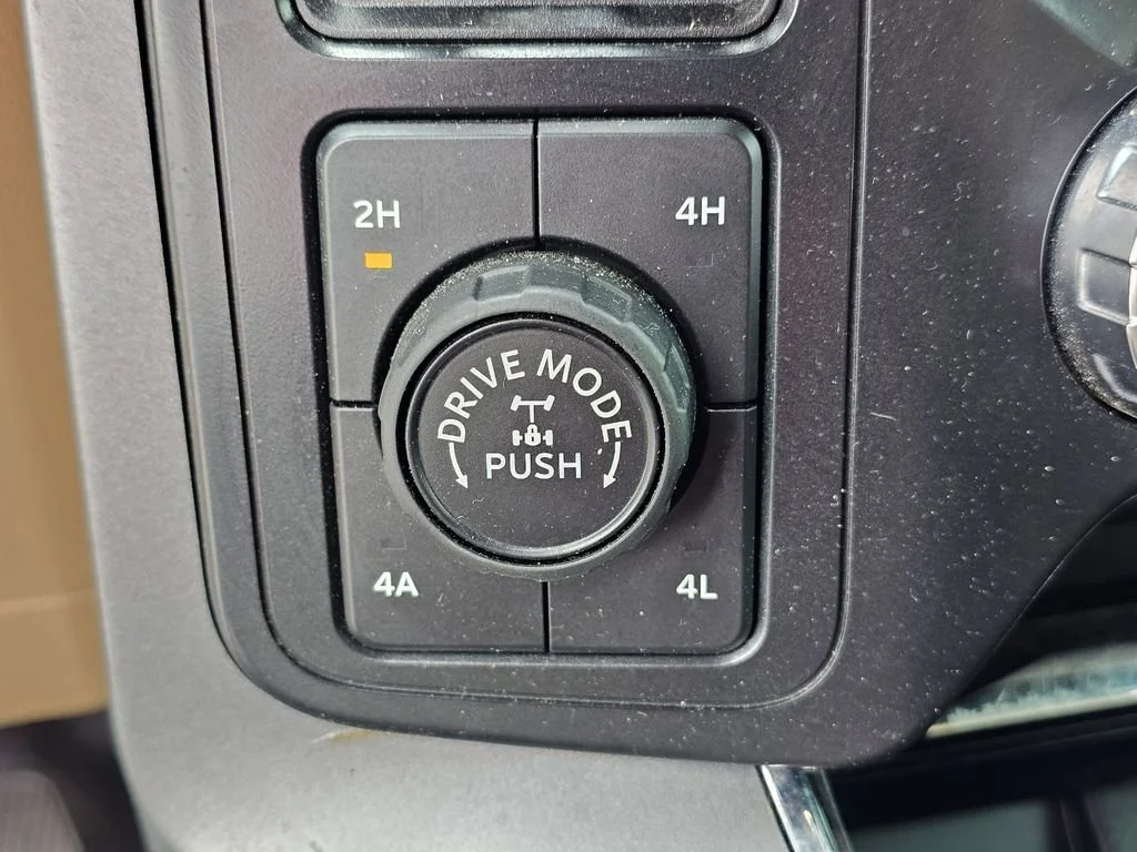 Used 2022 Agate Black Metal Ford XL image 24