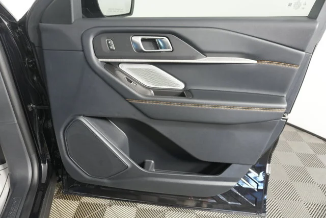 New 2026 Agate Black Metallic Ford Tremor® image 35