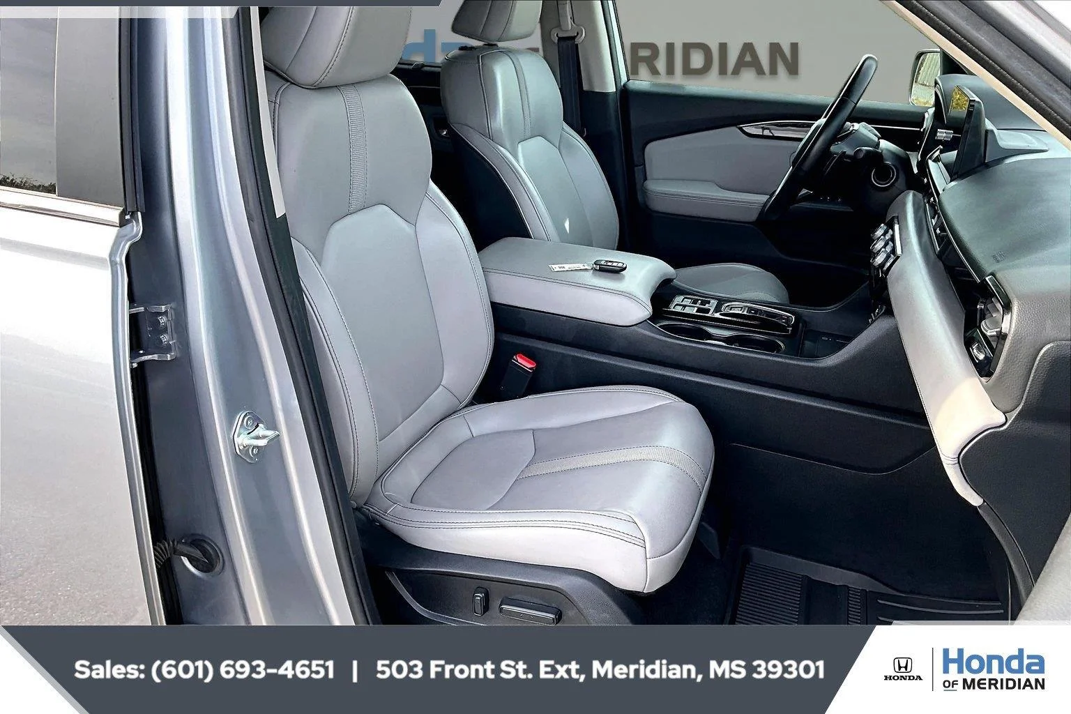 Used 2023 Lunar Silver Metallic Honda EX-L image 6