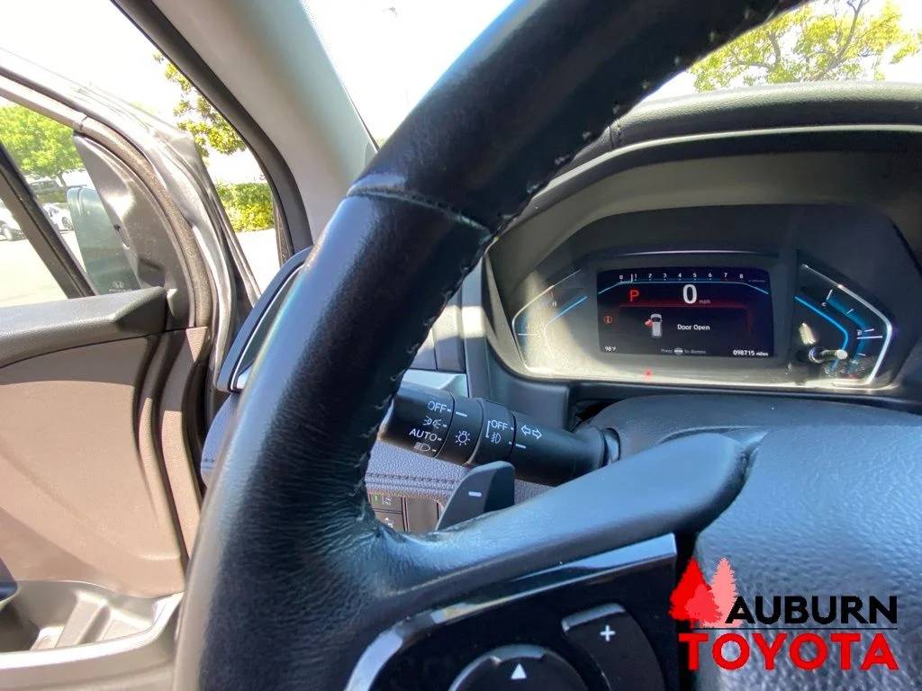 Used 2019 Modern Steel Metallic Honda EX-L image 39