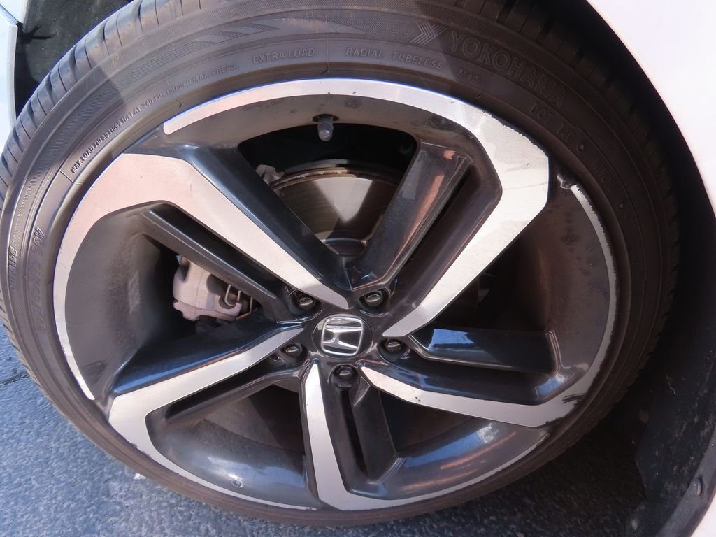 Used 2019 Platinum White Pearl Honda Sport image 15