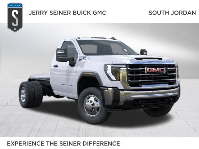 2026 GMC Sierra 4WD Regular Cab Chassis LWB Pro's photo