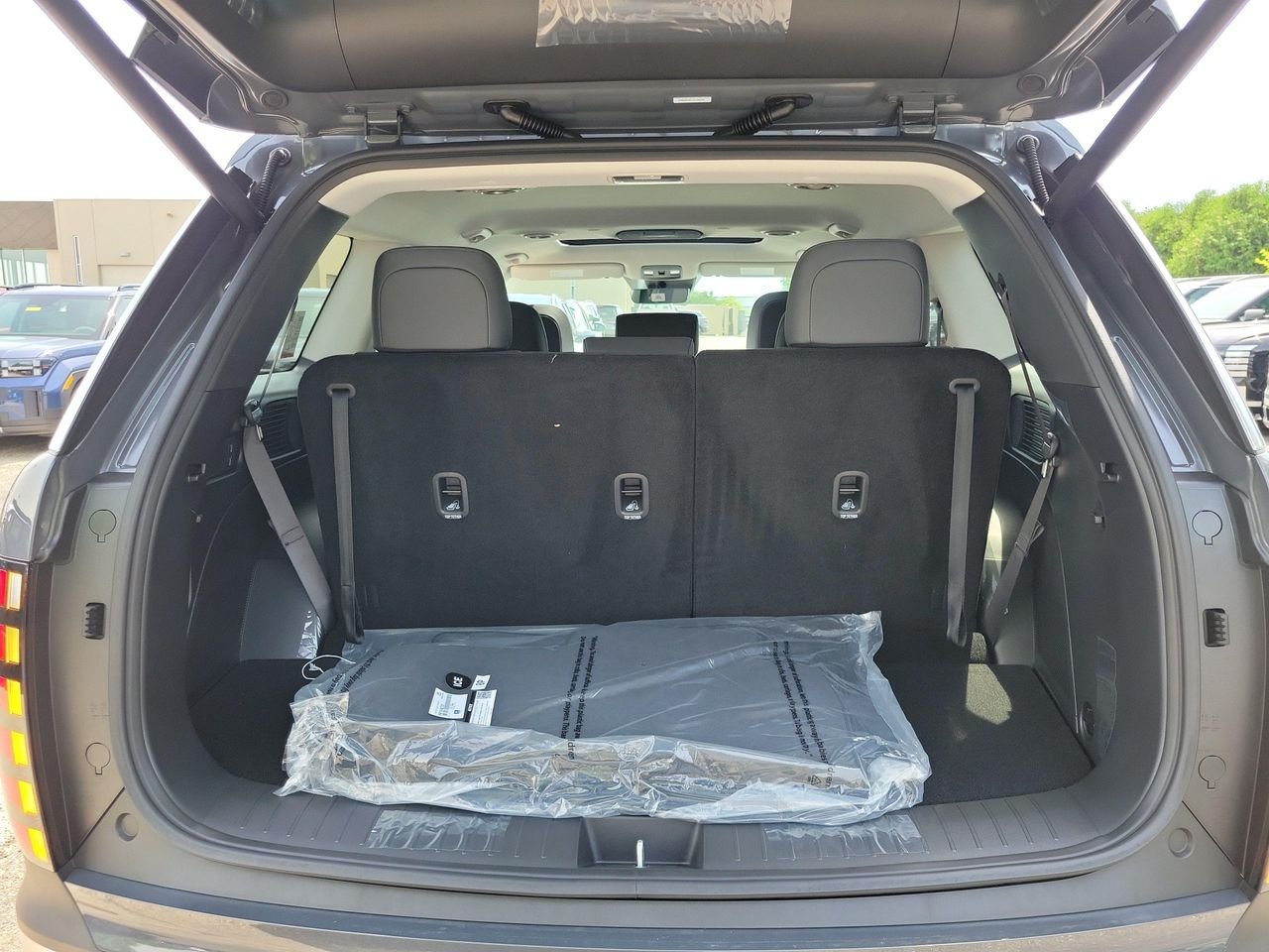 New 2026 Ecotronic Gray Pearl Hyundai SEL Premium AWD image 8